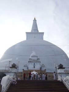 Gran estupa en Anuradhapura